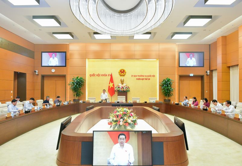 Ủy ban Thường vụ Quốc hội cho ý kiến về dự án Nghị quyết của Quốc hội về việc áp dụng thuế thu nhập doanh nghiệp bổ sung theo quy định chống xói mòn cơ sở thuế toàn cầu.