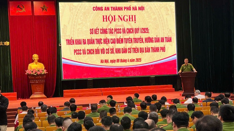 Toàn cảnh hội nghị.