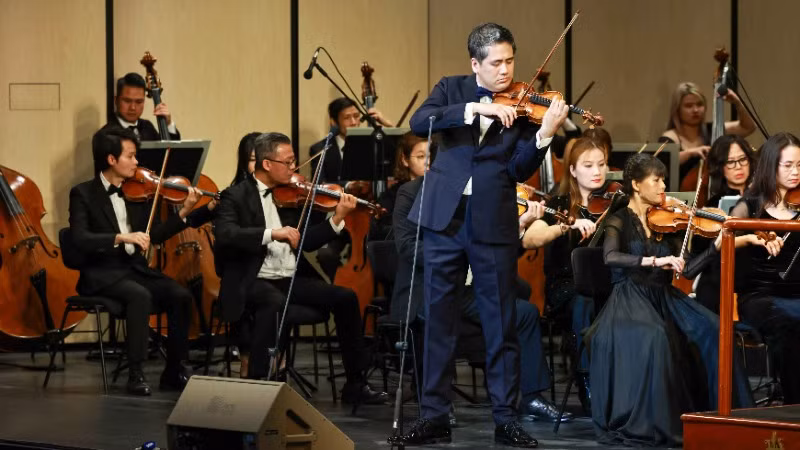 Các nghệ sĩ biểu diễn tại chương trình.