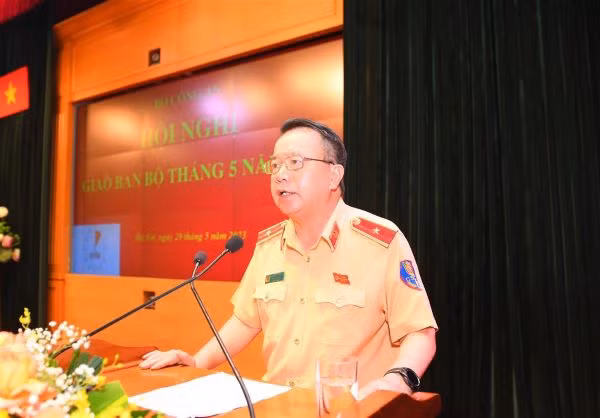 Thiếu tướng Nguyễn Văn Trung, Cục trưởng Cảnh sát giao thông phát biểu tại hội nghị giao ban Bộ Công an tháng 5/2023.