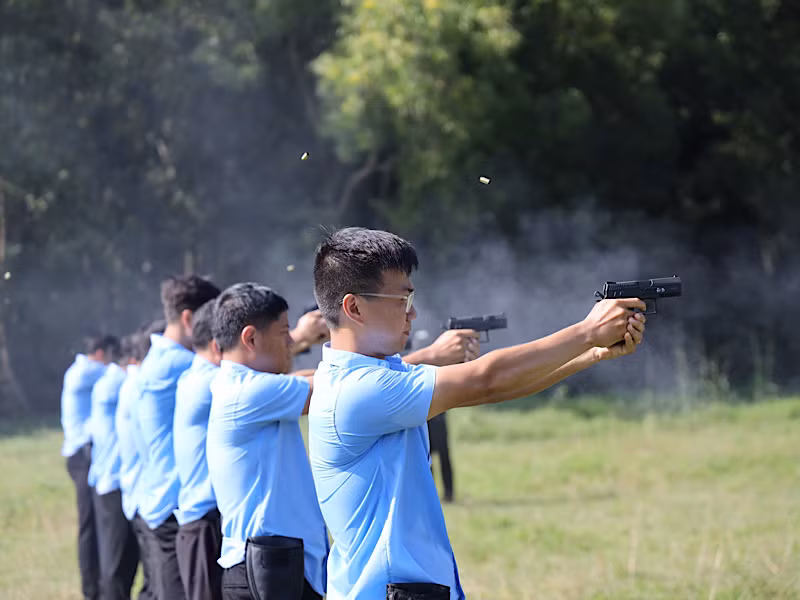 Chuyện về lực lượng sĩ quan bảo vệ tiếp cận.