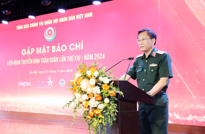 Thiếu tướng Nguyễn Kim Tôn, Giám đốc Trung tâm Phát thanh-Truyền hình Quân đội, Trưởng ban tổ chức phát biểu khai mạc.