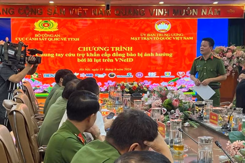 Toàn cảnh lễ công bố ra mắt.