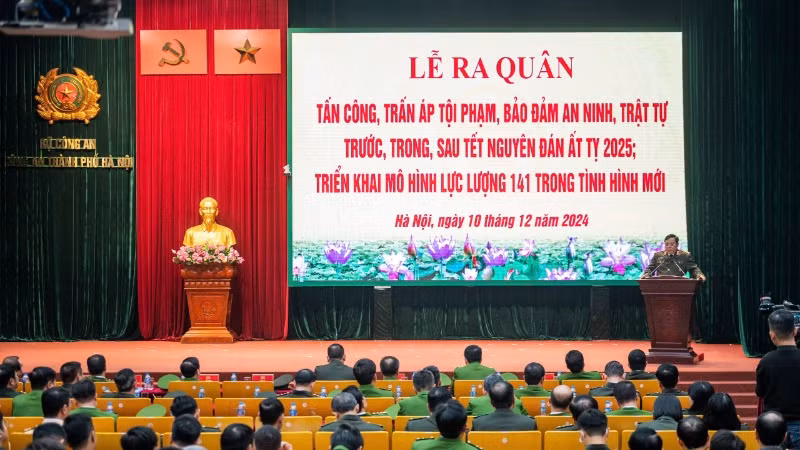 Toàn cảnh lễ ra quân.
