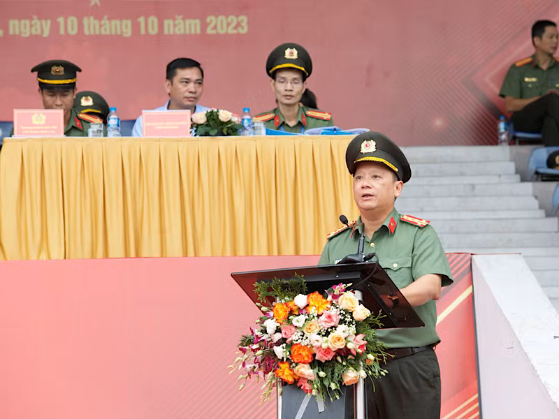 Đại tá Phạm Thanh Hùng phát biểu khai mạc hội thi. Đại tá Phạm Thanh Hùng phát biểu khai mạc hội thi.