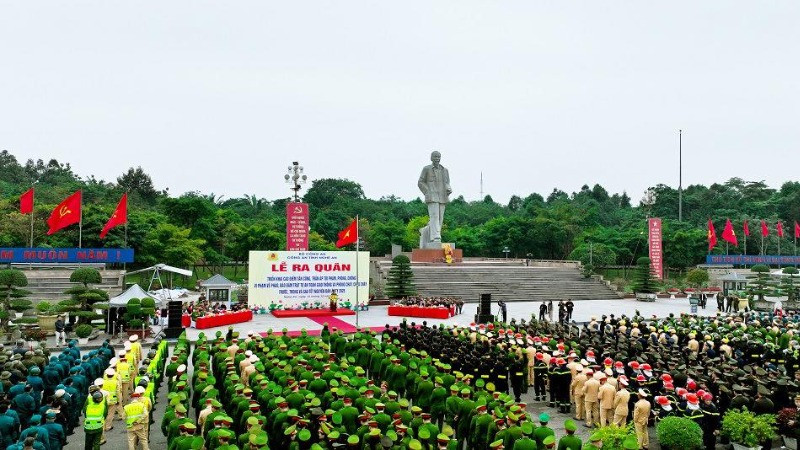 Thực hiện Mệnh lệnh của Bộ trưởng Công an, ngày 15/12, công an toàn quốc ra quân bảo vệ tuyệt đối an ninh, an toàn Tết Nguyên đán 2025.