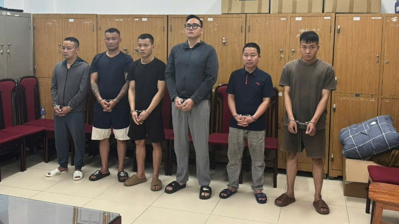 Nhóm đối tượng có liên quan vụ việc tại cơ quan công an.