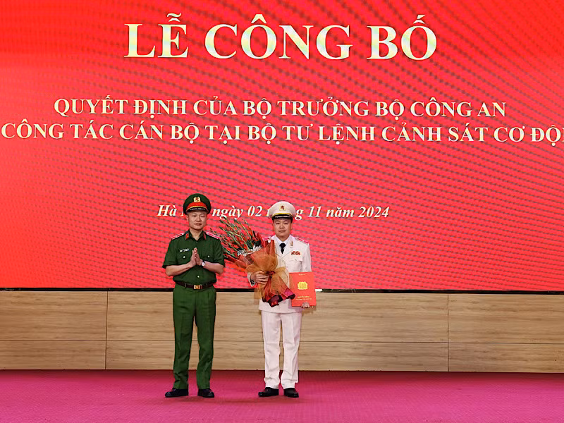 Thiếu tướng Nguyễn Ngọc Vân, Giám đốc Công an tỉnh Sơn La nhận công tác và giữ chức Tư lệnh Cảnh sát cơ động.