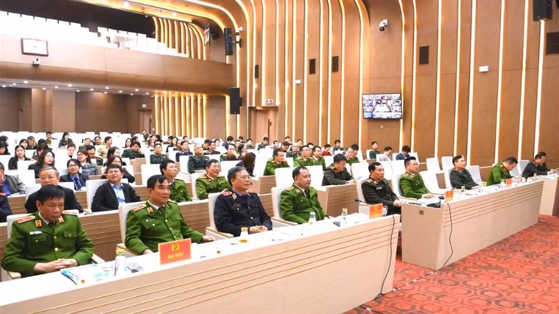 Các đại biểu dự hội nghị tại điểm cầu trụ sở Bộ Công an.