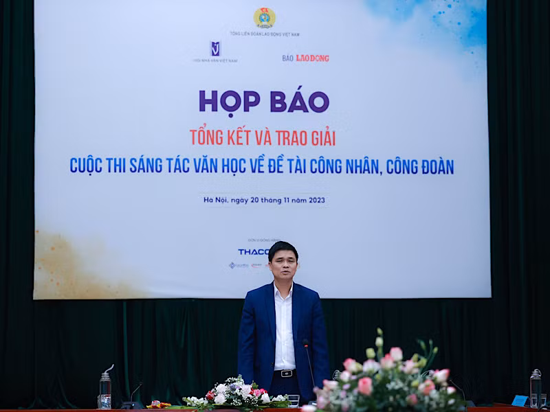 Phó Chủ tịch Tổng Liên đoàn Lao động Việt Nam Ngọ Duy Hiểu phát biểu.