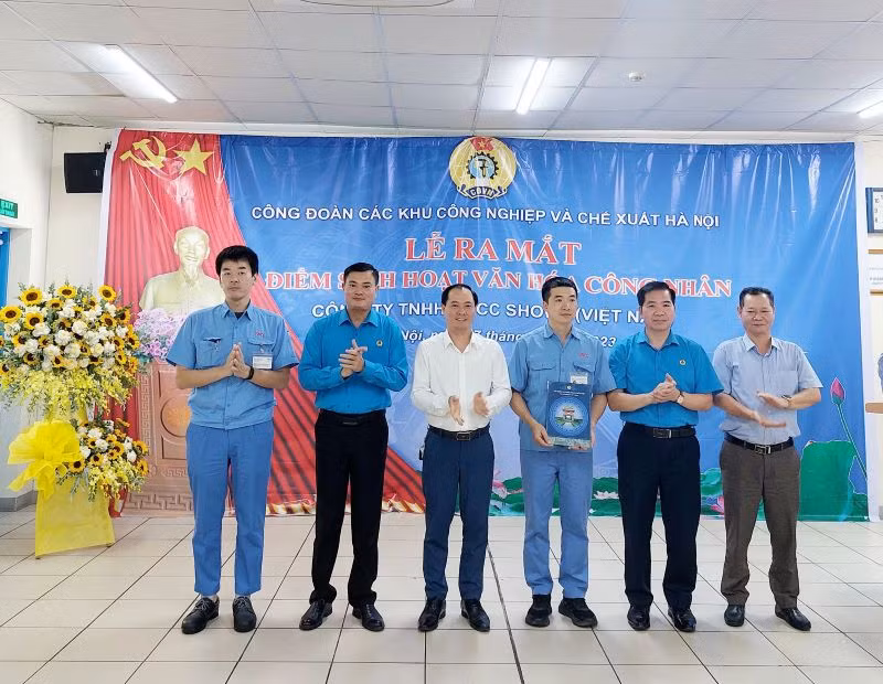 Khánh thành Điểm văn hóa công nhân Công ty SWCC Showa Việt Nam (Khu công nghiệp Bắc Thăng Long, Hà Nội).