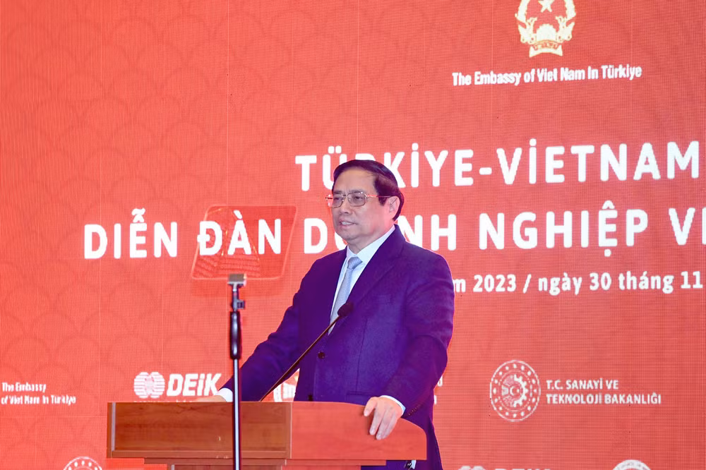 Thủ tướng Phạm Minh Chính phát biểu tại diễn đàn.
