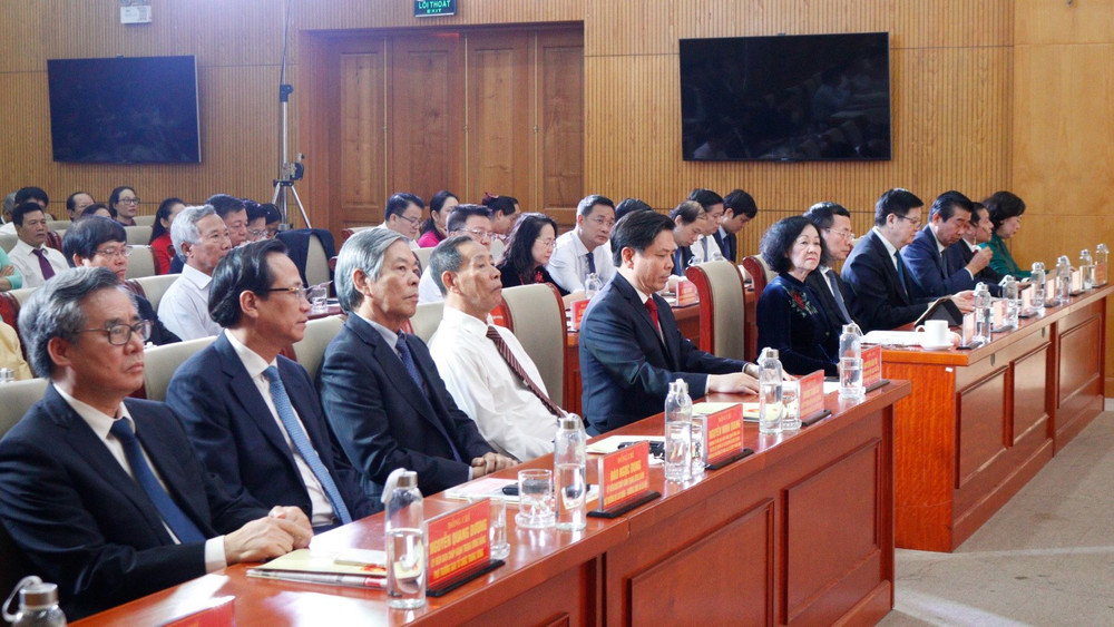 Các đại biểu dự lễ kỷ niệm.