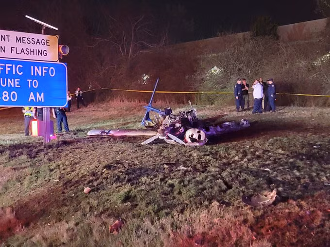 Một phần xác máy bay rơi. (Nguồn: X)