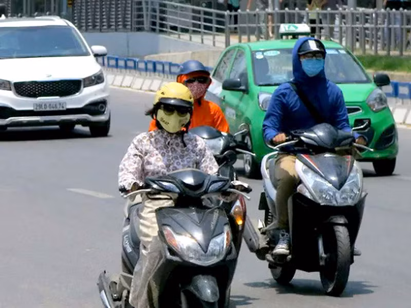 Khu vực Hà Nội nắng nóng, có nơi nắng nóng gay gắt với nhiệt độ cao nhất 35-37 độ C. (Ảnh minh họa)