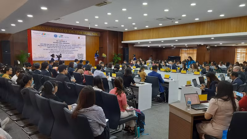 Quang cảnh hội thảo.