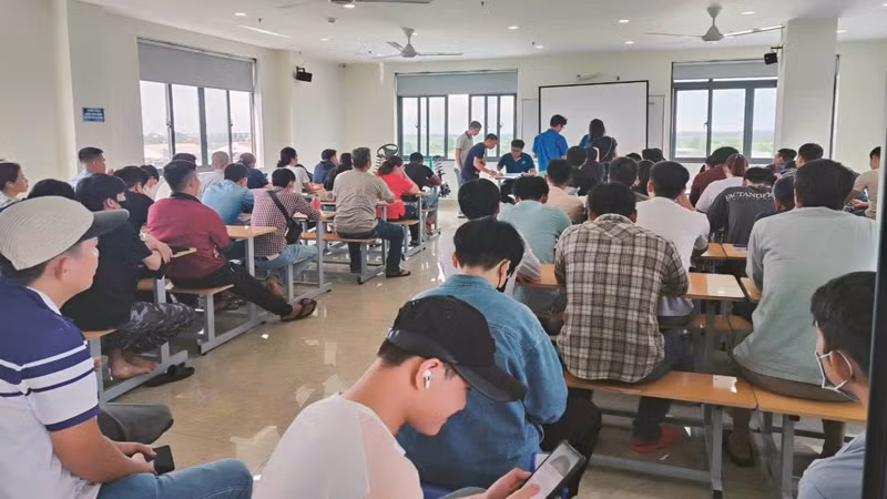 Học viên học sát hạch lái xe ô-tô tại Trung tâm Đào tạo sát hạch Hóc Môn