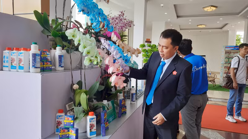 Trưng bày các sản phẩm nông nghiệp tiêu biểu Thành phố Hồ Chí Minh năm 2023 tại buổi họp mặt kỷ niệm 93 năm Ngày thành lập Hội Nông dân Việt Nam.