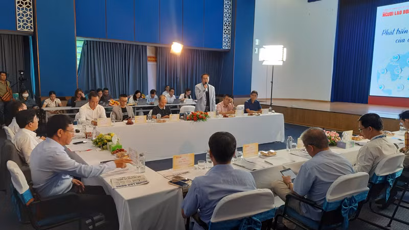 Quang cảnh tọa đàm.