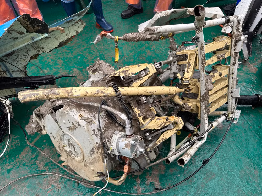 Toàn cảnh vụ máy bay trực thăng gặp nạn trên Vịnh Hạ Long ảnh 21