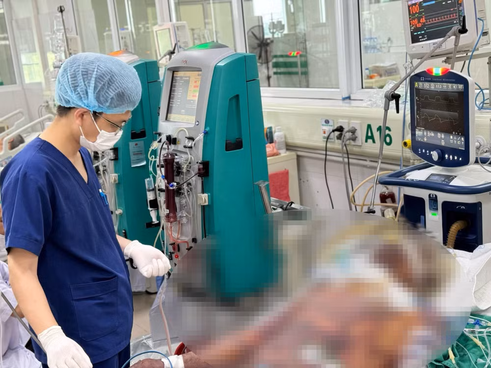 Bệnh nhân nằm điều trị tại Bệnh viện Bệnh Nhiệt đới Trung ương.