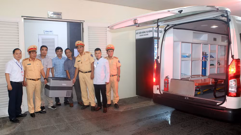 Quả tim hiến được vận chuyển từ Hà Nội vào Thừa Thiên Huế.