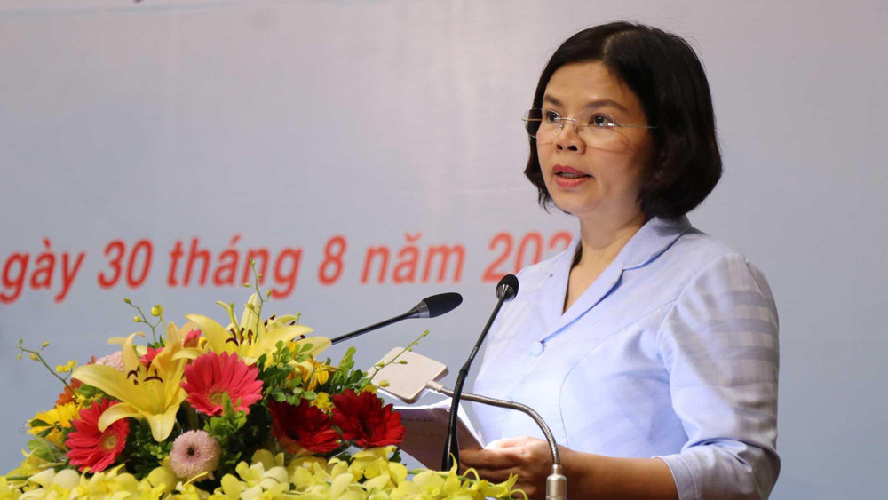 Chủ tịch UBND tỉnh Bắc Ninh Nguyễn Hương Giang phát biểu tại hội thảo.