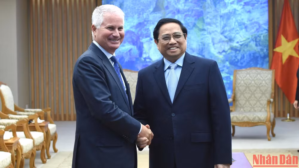 Thủ tướng Phạm Minh Chính tiếp ông Charles Kaye, Tổng giám đốc toàn cầu Quỹ đầu tư Warburg Pincus (Hoa Kỳ).