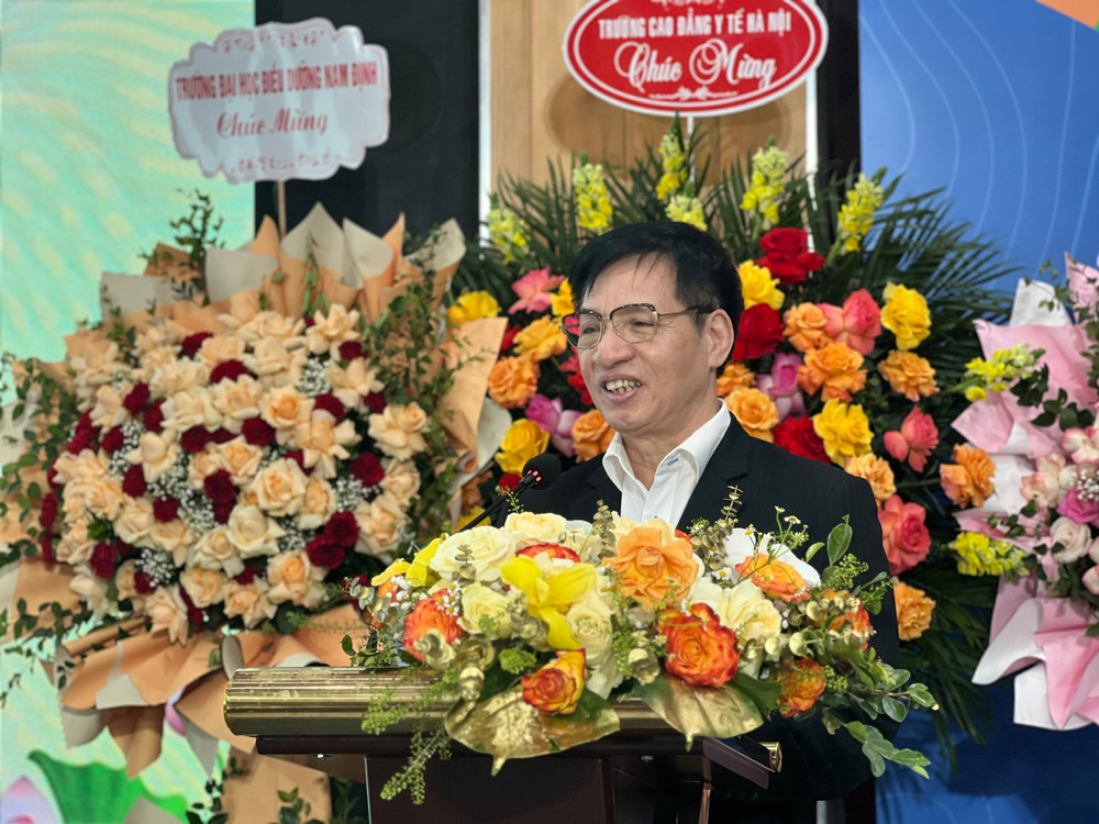 Thạc sĩ Phạm Đức Mục, Chủ tịch Hiệp hội Điều dưỡng Việt Nam phát biểu.