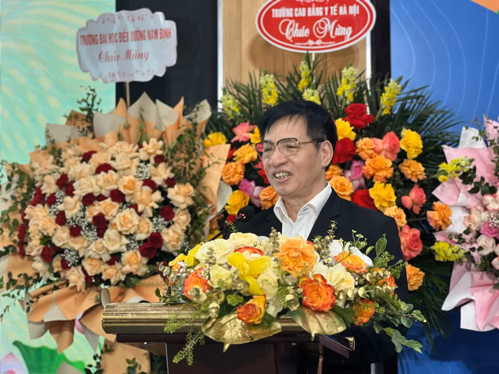 Thạc sĩ Phạm Đức Mục, Chủ tịch Hiệp hội Điều dưỡng Việt Nam phát biểu.