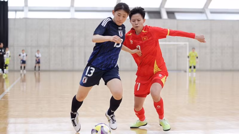 Các cô gái futsal Việt Nam không thể tạo bất ngờ trước đối thủ mạnh. (Ảnh: VFF)