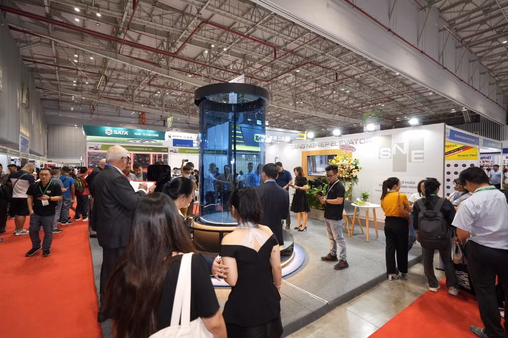 Triển lãm Quốc tế Thang máy – Vietnam Elevator Expo 2024 ghi nhận sự tham gia của đông đảo các doanh nghiệp quốc tế đang hoạt động trong lĩnh vực thang máy và phụ trợ.