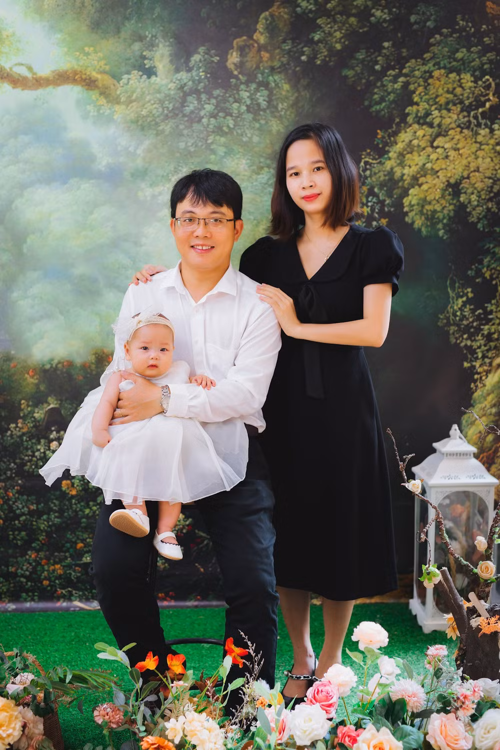Gia đình anh Tùng đã tìm được hạnh phúc sau 4 năm hiếm muộn.