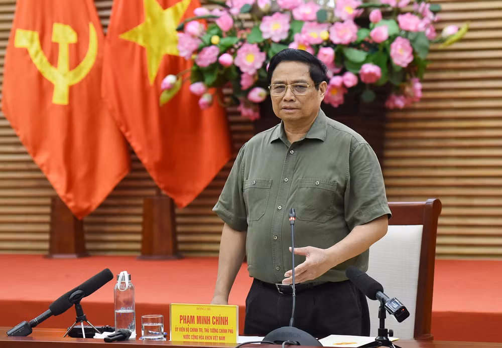 Thủ tướng đánh giá cao tiến độ của dự án đường dây 500 kV mạch 3, tinh thần chủ động, quyết tâm cao nhất, quyết liệt hoàn thành nhiệm vụ được giao của các địa phương và các lực lượng tham gia dự án.