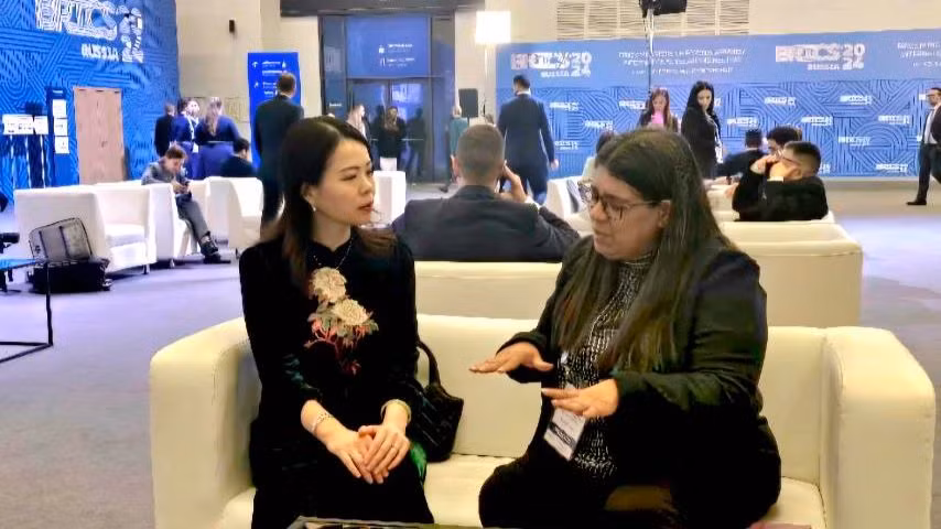 Thứ trưởng Ngoại giao Nguyễn Minh Hằng gặp Thứ trưởng Ngoại giao Venezuela.