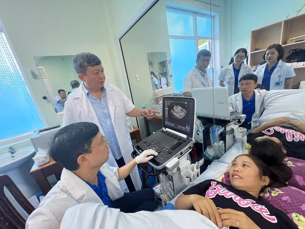 Chuỗi thăm khám sức khỏe tại Vĩnh Linh, Quảng Trị của Bệnh viện Phụ sản Trung ương.