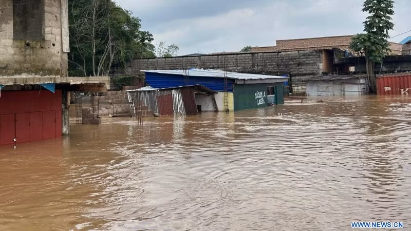 Lũ lụt tại thủ đô Kinshasa, CHDC Congo. Ảnh: THX