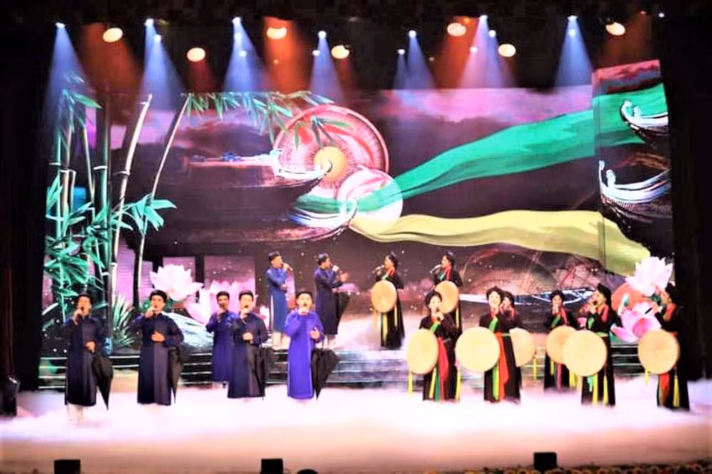 Trình diễn Dân ca Quan họ.