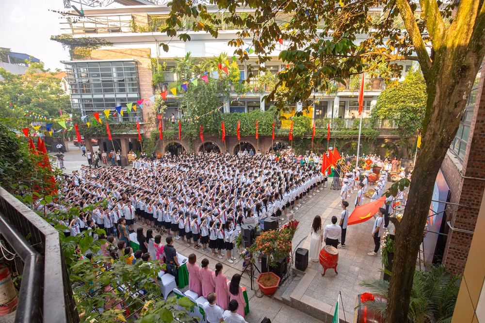 Lễ khai giảng năm học 2024-2025 với chủ đề "Lương Thế Vinh - Kiến tạo tương lai xanh".