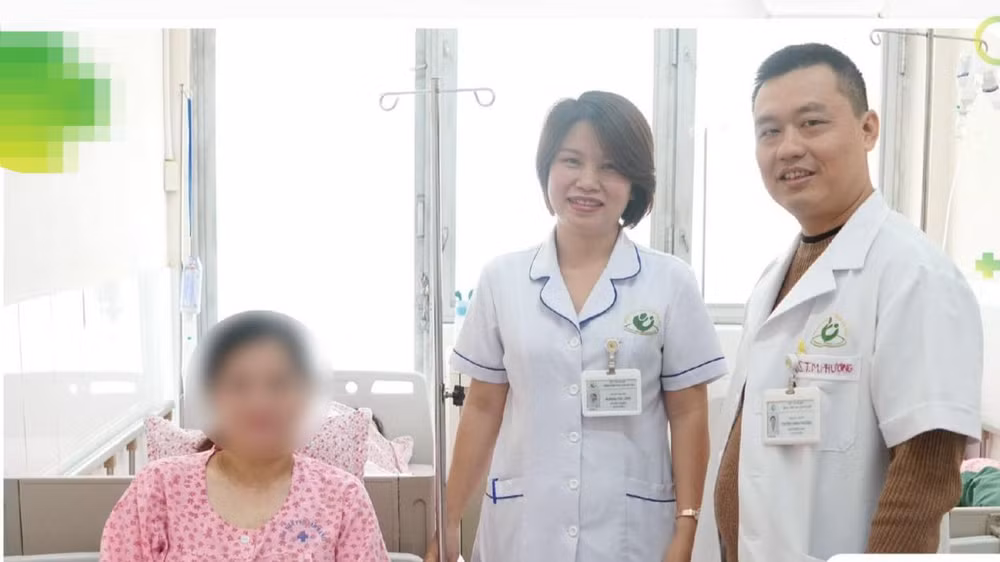 Sản phụ được các bác sĩ nỗ lực giữ thai còn lại chào đời. 