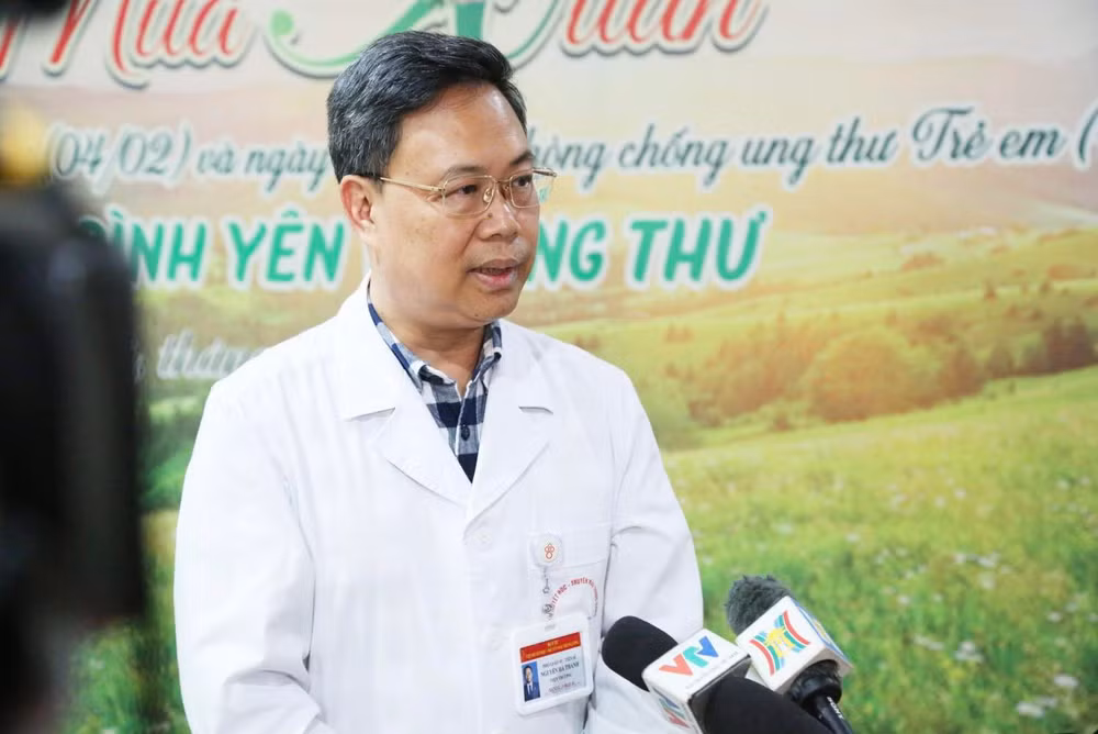 Phó Giáo sư, Tiến sĩ Nguyễn Hà Thanh, Viện trưởng Viện Huyết học-Truyền máu Trung ương.