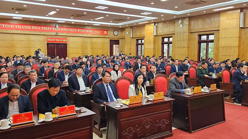 Các đại biểu tham dự hội nghị.