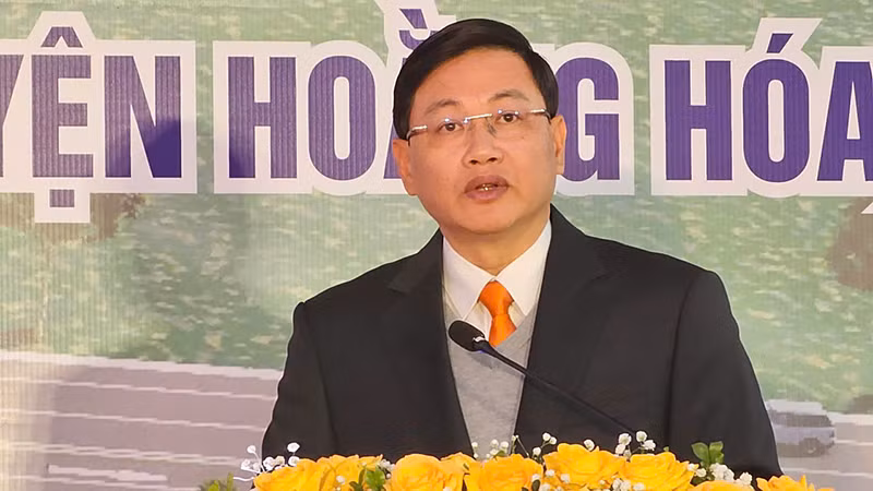 Lãnh đạo tỉnh Thanh Hóa phát biểu tại lễ thông xe kỹ thuật.