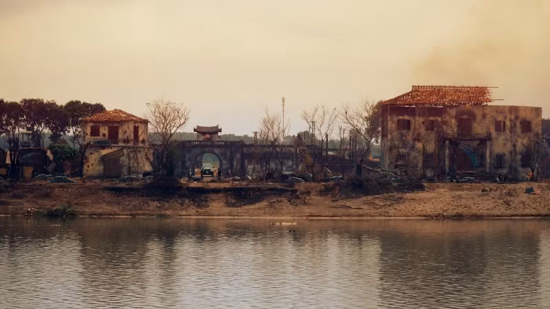 Bối cảnh phim trường "Mưa đỏ" tại Quảng Trị.