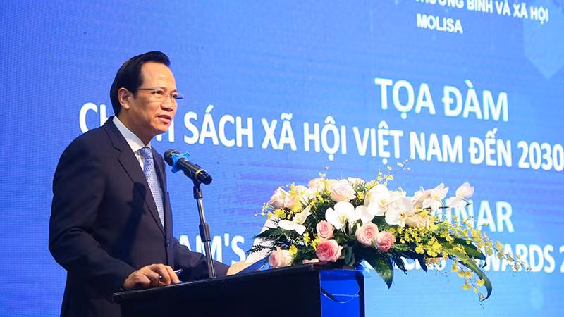 Bộ trưởng Lao động-Thương binh và Xã hội Đào Ngọc Dung phát biểu tại tọa đàm.