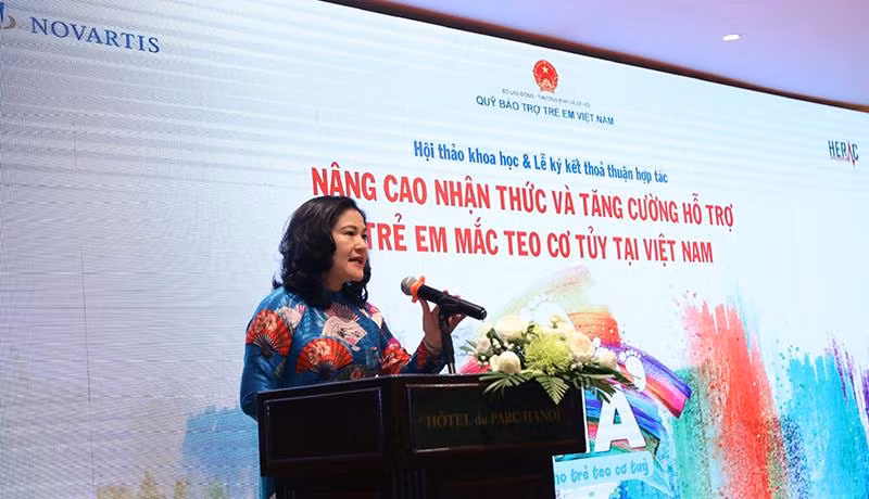 Thứ trưởng Nguyễn Thị Hà phát biểu tại buổi lễ. (Ảnh: Mạnh Đức)