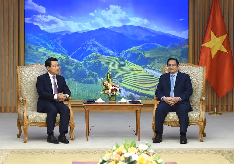 Thủ tướng Phạm Minh Chính tiếp Phó Thủ tướng, Bộ trưởng Ngoại giao Lào Saleumxay Kommasith