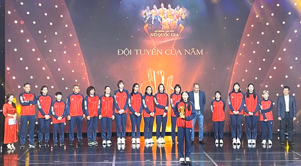 Đội tuyển của năm: Đội tuyển Bóng chuyền nữ