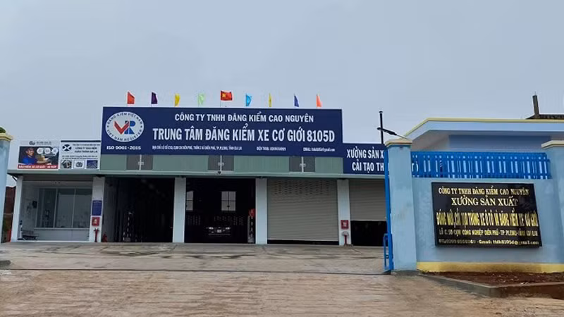 Gia Lai: Khởi tố, bắt tạm giam Giám đốc, Phó Giám đốc Trung tâm Đăng kiểm về tội nhận hối lộ