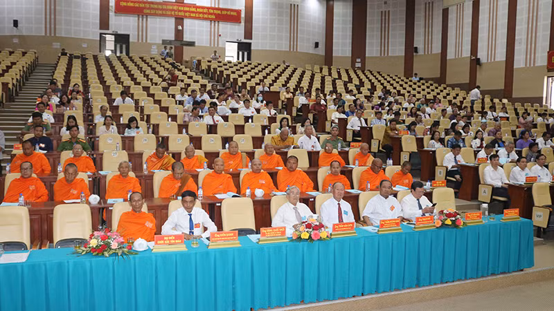 Đại biểu đồng bào dân tộc thiểu số tham dự Đại hội.